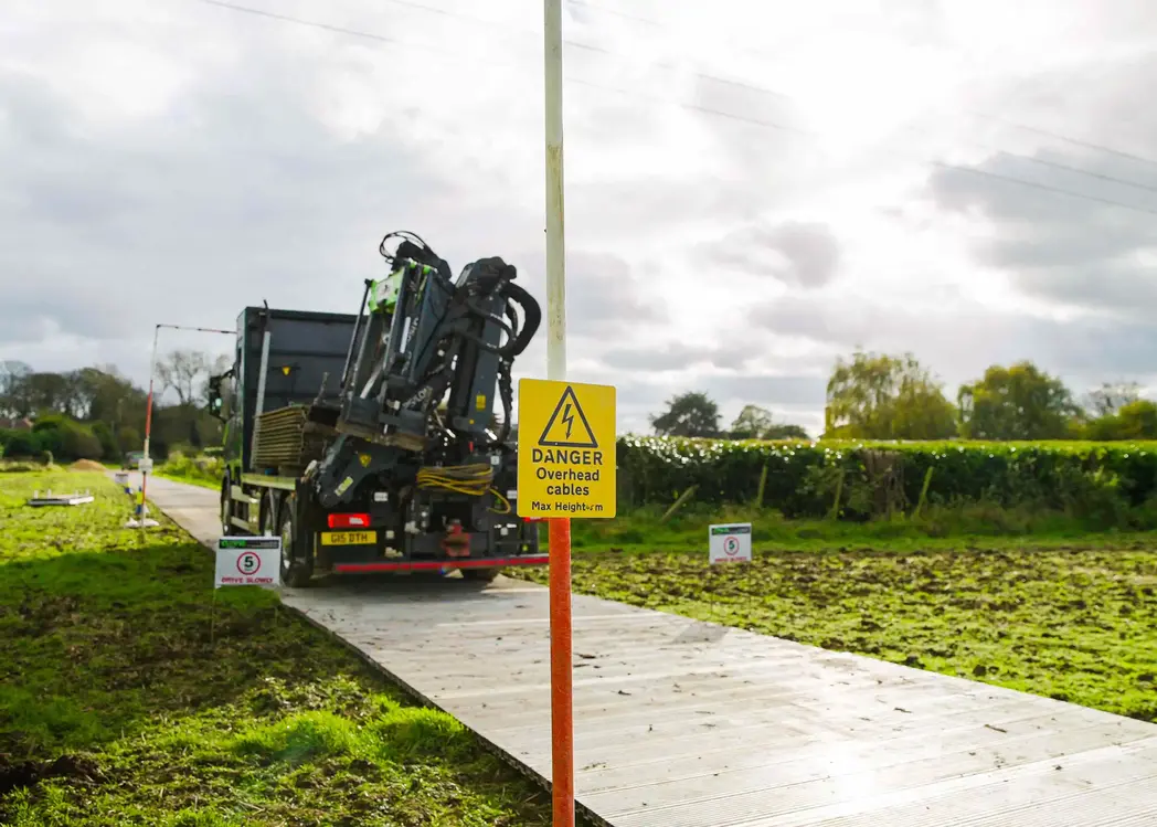 Access mats and installation vehicle