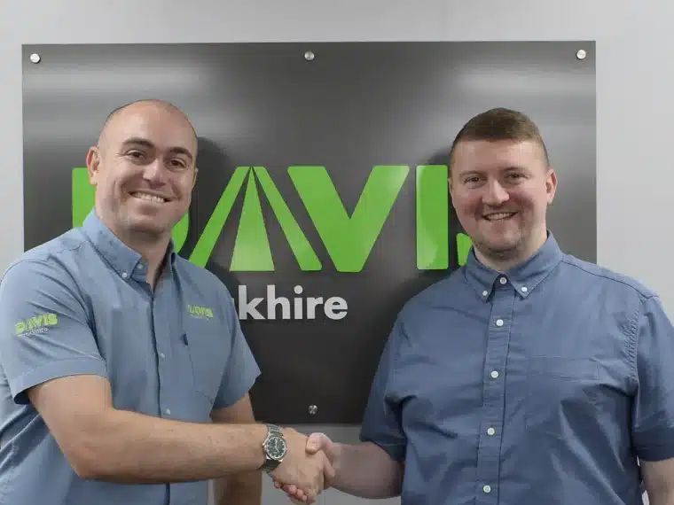 Davis trackhire new appointment | Rob with Craig