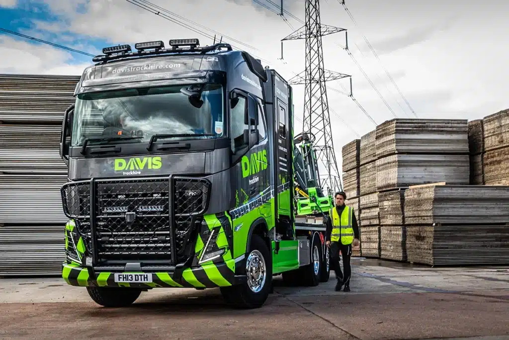 davis trackhire crew installing roadway UK