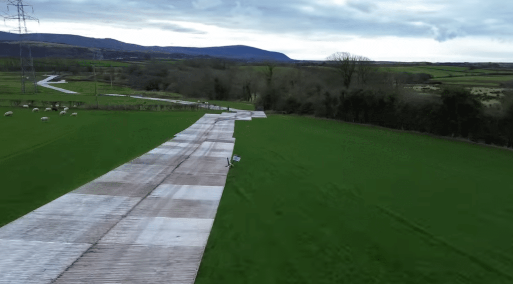 Davis trackhire aluminium trackway installation